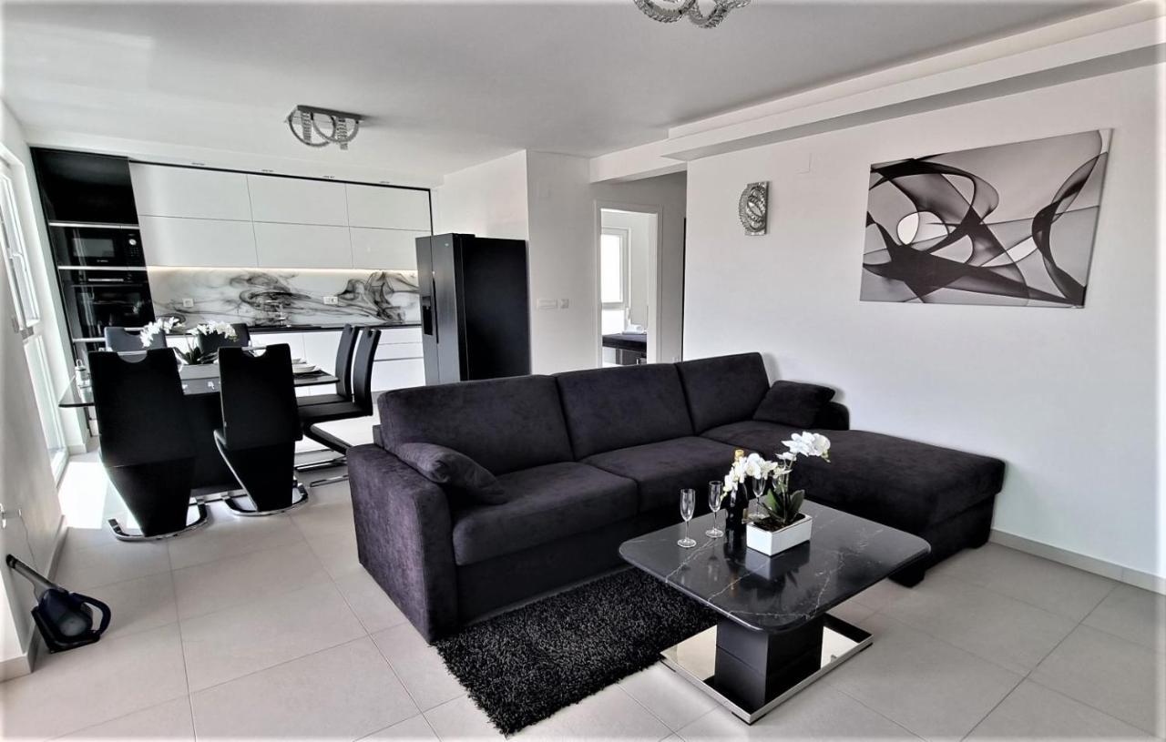 Bartol Luxury Apartments Krk Croatia, With Own Hot Tub - Whirlpool Krk Town Exterior foto