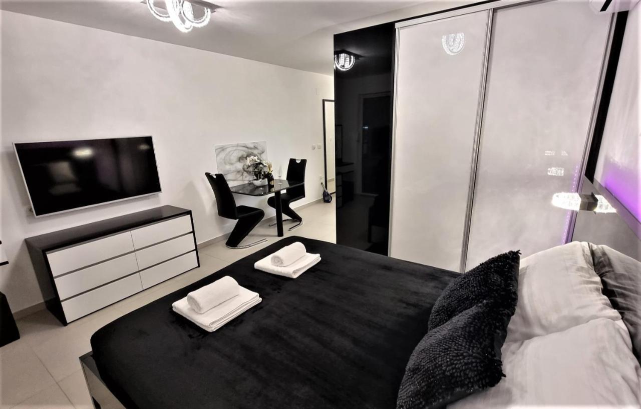 Bartol Luxury Apartments Krk Croatia, With Own Hot Tub - Whirlpool Krk Town Exterior foto